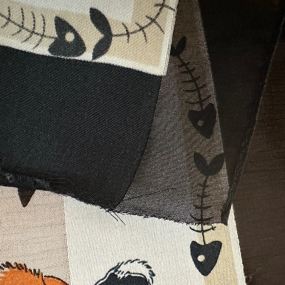 Long Scarf with Cats - Picture 14 of 15